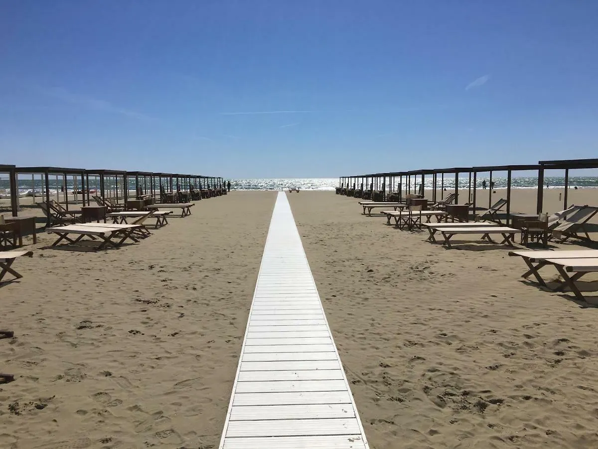 Villa Allende In Forte Dei Marmi 0*,  Italy