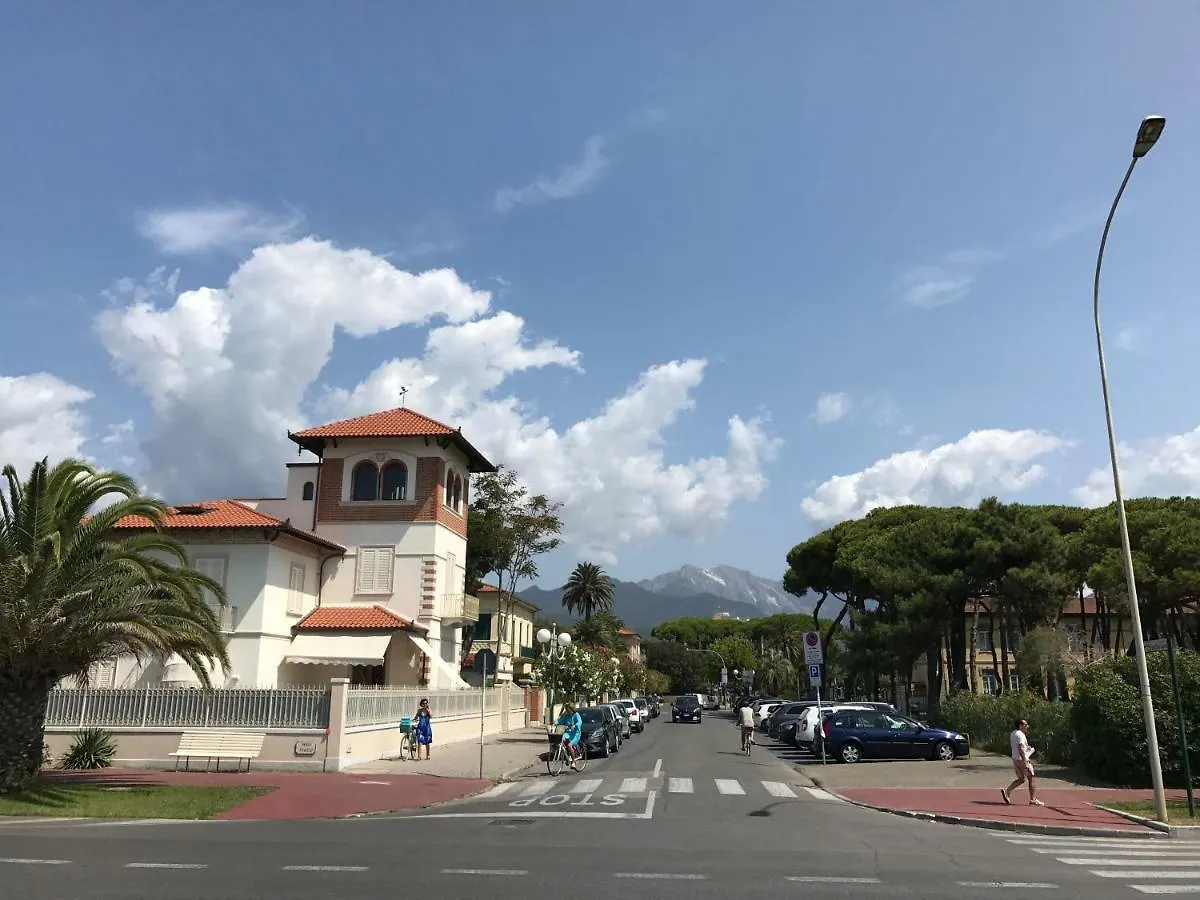 Holiday home Villa Allende In Forte Dei Marmi Italy